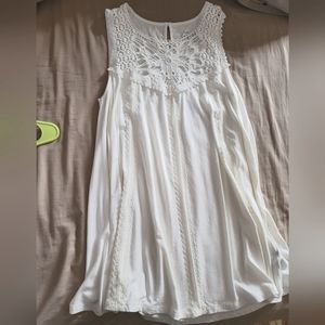 Tortid Cotton White Flowy Blouse